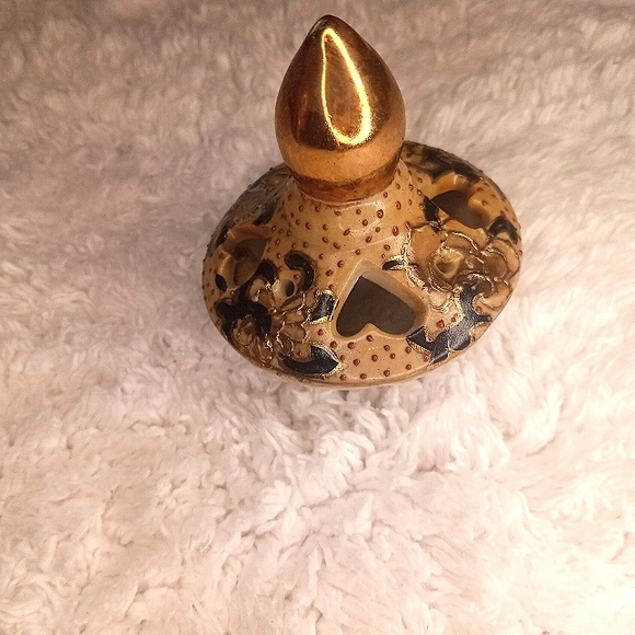 Antique Chinese Tripod Incense Burner Hand Painted Porcelain Gold Gilded Vase - Picture 13 of 14